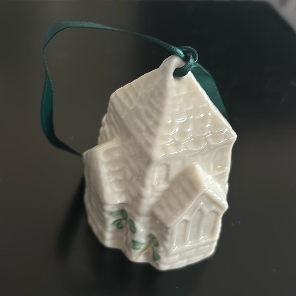 Belleek Irish ☘️ church Christmas bells 4th edition